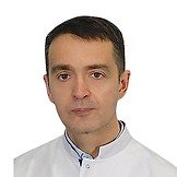 Врач Ломакин Роман Анатольевич