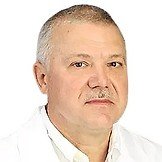 Врач Сапожников Николай Васильевич