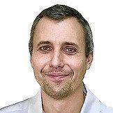 Врач Стряпухин Виктор Владимирович